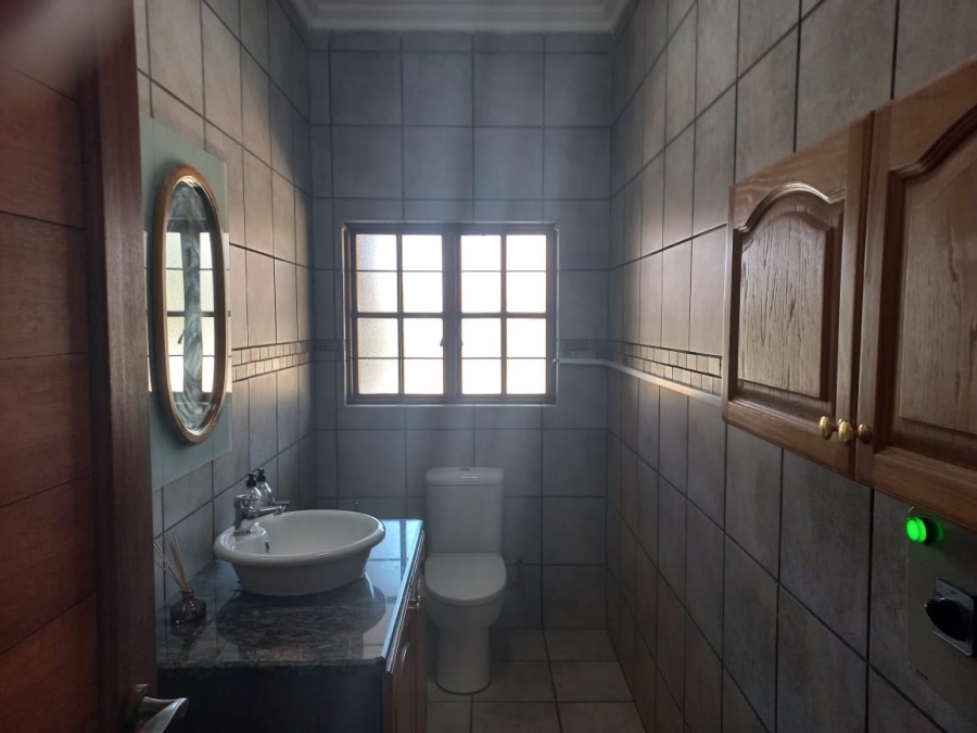 5 Bedroom Property for Sale in Cashan North West